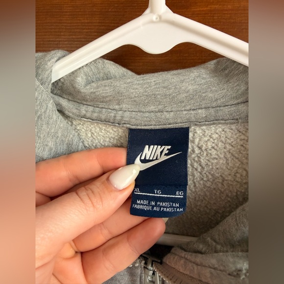 Vintage Nike Zip Up - Picture 5 of 6
